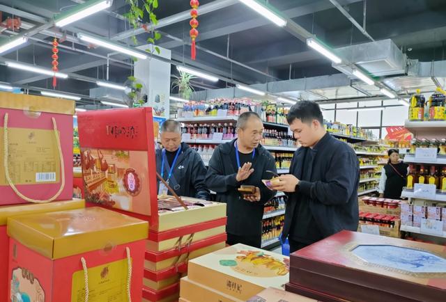 沾益區(qū)市場監(jiān)管局聚焦三個重點開展國慶中秋食品安全專項檢查 食品集中加工環(huán)節(jié)成關鍵突破口